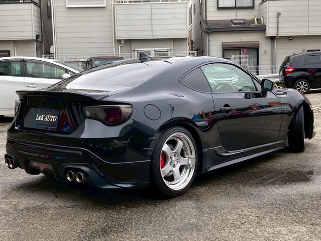 86 GT ナビTV バックカメラ スマートキー HID BLUETOOTH 車高調 TRDエアロ TRD4本出マフラー SSR18AW フォグライト オートライト オートエアコン パドルシフト プッシュスタート(13枚目)