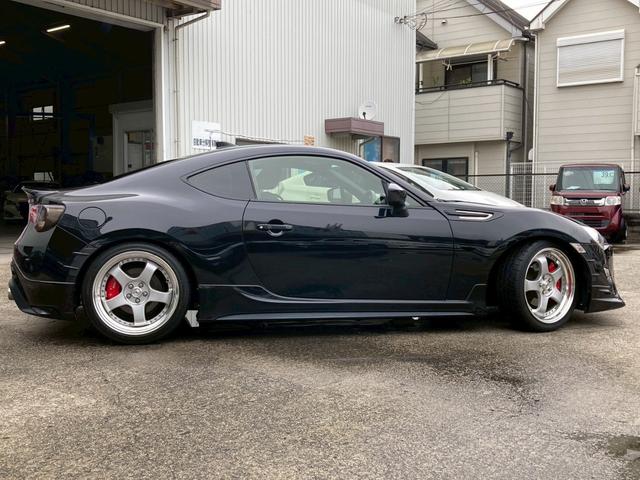 86 GT ナビTV バックカメラ スマートキー HID BLUETOOTH 車高調 TRDエアロ TRD4本出マフラー SSR18AW フォグライト オートライト オートエアコン パドルシフト プッシュスタート(14枚目)