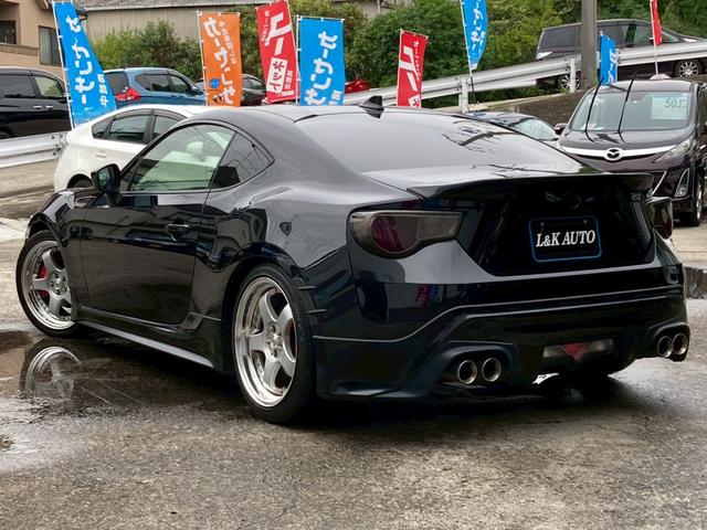 86 GT ナビTV バックカメラ スマートキー HID BLUETOOTH 車高調 TRDエアロ TRD4本出マフラー SSR18AW フォグライト オートライト オートエアコン パドルシフト プッシュスタート(17枚目)