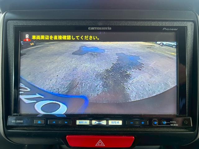 Ｎ－ＢＯＸカスタム Ｇ　ターボＳＳパッケージ　ナビ　衝突軽減　両側電動　バックカメラ　オートクルコン　ターボ車　ＨＩＤ　フォグライト　オートライト　パドルシフト　社外１６ＡＷ　ベンチシート　フルフラット　スマートキー　本革ステアリング　ＥＴＣ（4枚目）