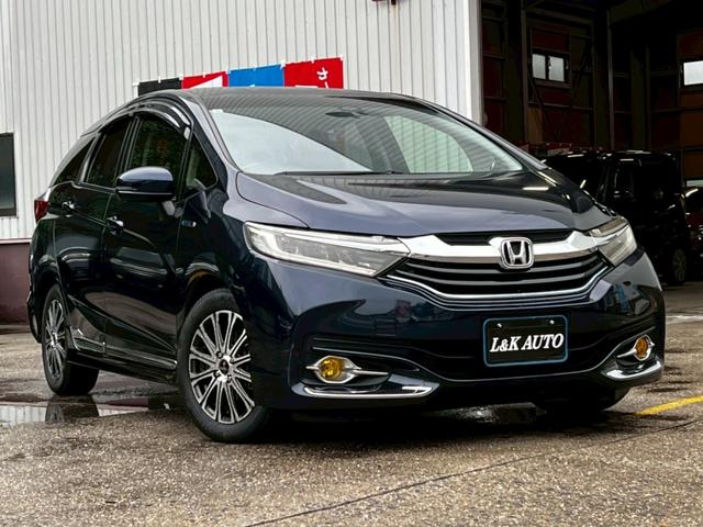 シャトル ハイブリッドＸ　ナビＴＶ　衝突軽減　クルコン　バックカメラ　ＢＬＵＥＴＯＯＴＨ　ハーフレザー　フルフラット　ＬＥＤヘッド　フォグライト　オートライト　パドルシフト　ステアリモコン　社外１５ＡＷ　スマートキー　ＥＴＣ（6枚目）