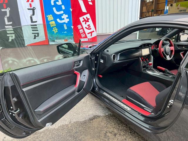 86 GT 純正ナビTV HIDヘッドライト BLUETOOTH パドルシフト ETC オートエアコン オートライト フォグ DVD再生 ミュージックサーバー MTモード付 純正17インチアルミホーイル(20枚目)