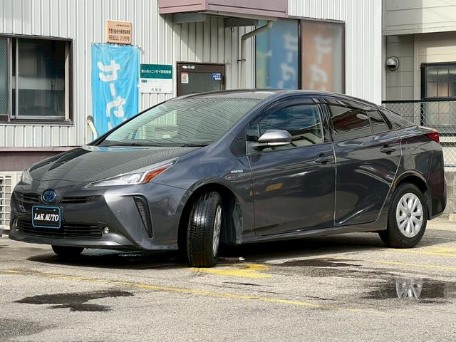 プリウス S 純正9インチナビ トヨタセフティセンス レーダークルコン LEDヘッド バックカメラ フォグ BLUETOOTH DVD再生 ETC ステアリモコン ミュージックサーバー オートライト 純正アルミ(9枚目)