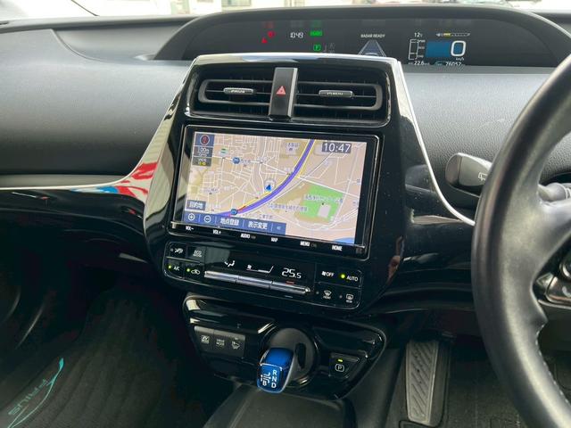 プリウス S 純正9インチナビ トヨタセフティセンス レーダークルコン LEDヘッド バックカメラ フォグ BLUETOOTH DVD再生 ETC ステアリモコン ミュージックサーバー オートライト 純正アルミ(26枚目)