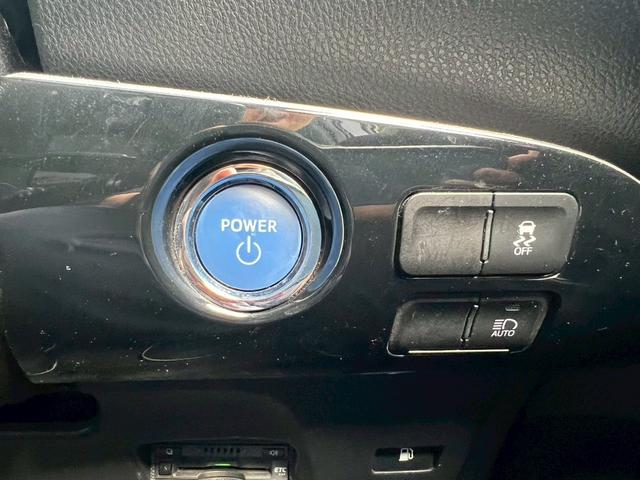 プリウス S 純正9インチナビ トヨタセフティセンス レーダークルコン LEDヘッド バックカメラ フォグ BLUETOOTH DVD再生 ETC ステアリモコン ミュージックサーバー オートライト 純正アルミ(34枚目)