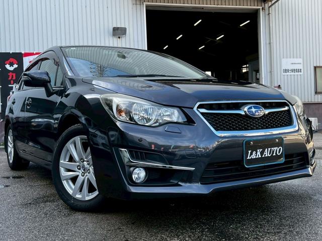 在庫車両は国産車をメインに軽自動車、コンパクトカー、セダン、ミニバンと幅広く取り揃えております。お探しの条件をお知らせください。自社整備工場（運輸局認証工場）、全天候型の屋内展示場完備☆