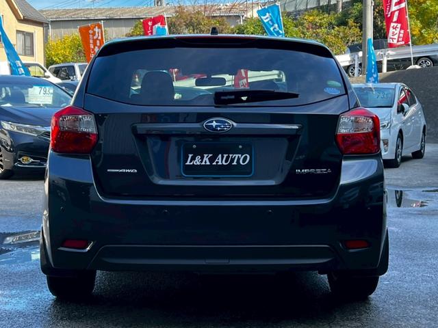 自社整備工場にて国家資格２級整備士により商品展示前の事前点検から、ご購入後の点検整備を行い、ご納車をさせて頂いております。ご購入後の点検整備は点検記録簿を発行させて頂いております。