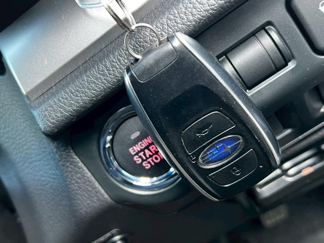 お車の詳しい情報は直接店舗へご連絡（０７５−９５６−６７８３）頂くか、メールｓａｌｅｓ）を下さい♪詳しくご説明させて頂きます。お気軽にご連絡ください！ＬＩＮＥでのご連絡も可能です