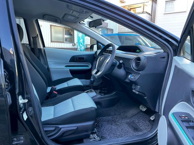 アクア Ｓ　純正ナビＴＶ　スマートキー　ＬＥＤヘッド　ＢＬＵＥＴＯＯＴＨ　　アルミペダル　フォグライト　オートライト　プッシュスタート　純正１６ＡＷ　ウィンカーミラー　サイドバイザー　ＣＤ／ＤＶＤ再生　ＥＴＣ（19枚目）