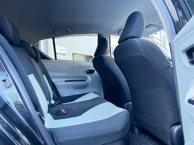 アクア Ｓ　純正ナビＴＶ　スマートキー　ＬＥＤヘッド　ＢＬＵＥＴＯＯＴＨ　　アルミペダル　フォグライト　オートライト　プッシュスタート　純正１６ＡＷ　ウィンカーミラー　サイドバイザー　ＣＤ／ＤＶＤ再生　ＥＴＣ（21枚目）