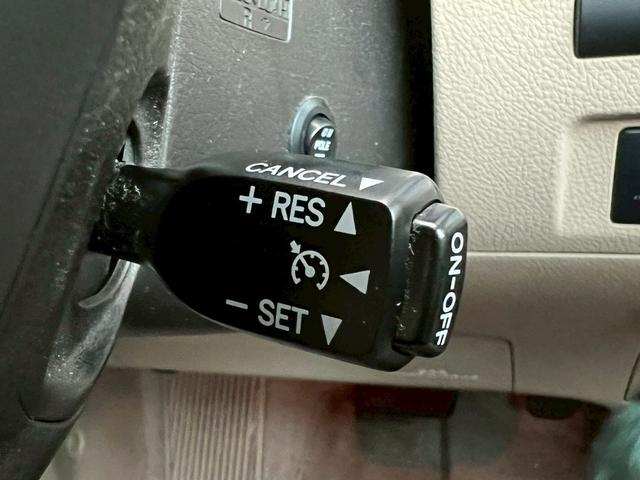 お車の詳しい情報は直接店舗へご連絡（０７５－９５６－６７８３）頂くか、メールｓａｌｅｓ）を下さい♪詳しくご説明させて頂きます。お気軽にご連絡ください！ＬＩＮＥでのご連絡も可能です