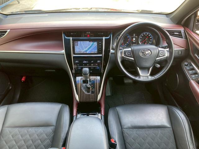 ハリアー エレガンス　純正ナビＴＶ　追従クルコン　障害物センサー　ＰＣＳ　ＢＬＵＥＴＯＯＴＨ　電動シート　ハーフレザー　ステアリモコン　ＬＥＤ　フォグ　オートライト　スマートキー　プッシュスタート　フルフラット　ＥＴＣ（2枚目）