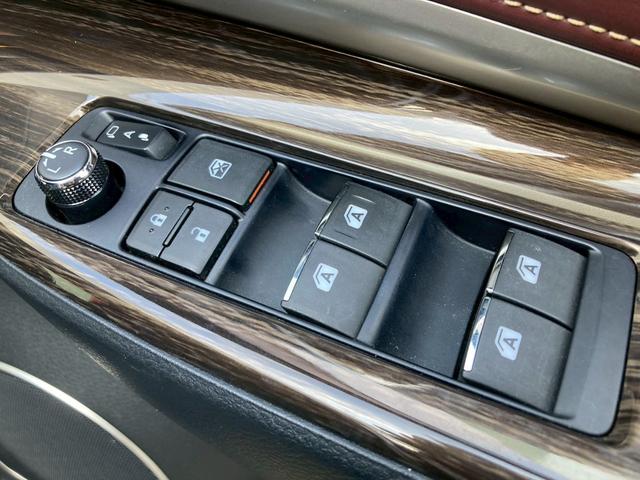 ハリアー エレガンス　純正ナビＴＶ　追従クルコン　障害物センサー　ＰＣＳ　ＢＬＵＥＴＯＯＴＨ　電動シート　ハーフレザー　ステアリモコン　ＬＥＤ　フォグ　オートライト　スマートキー　プッシュスタート　フルフラット　ＥＴＣ（36枚目）