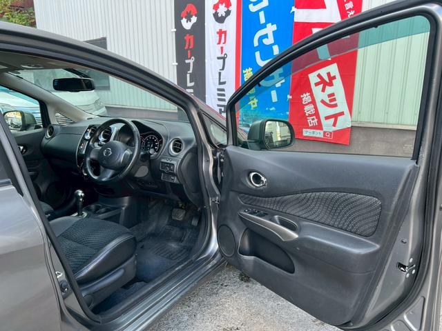 ノート メダリスト　純正ナビ　全周囲カメラ　ハーフレザー　オートライト　スマートキー　プッシュスタート　ライトレベライザー　サイドバイザー　アイドリングストップ　スーパーチャージャー　横滑り防止　盗難防止システム　ＥＴＣ（15枚目）