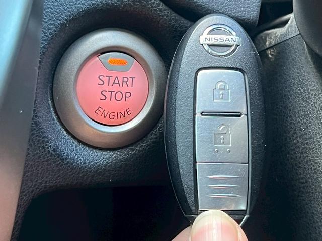 ノート メダリスト　純正ナビ　全周囲カメラ　ハーフレザー　オートライト　スマートキー　プッシュスタート　ライトレベライザー　サイドバイザー　アイドリングストップ　スーパーチャージャー　横滑り防止　盗難防止システム　ＥＴＣ（32枚目）