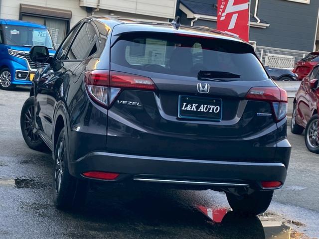 ヴェゼル ハイブリッドＸ　純正ナビＴＶ　クルコン　衝突軽減　バックカメラ　ＢＬＵＥＴＯＯＴＨ　ステアリモコン　ＬＥＤ　オートライト　フォグライト　社外１６ＡＷ　パドルシフト　フルフラット　ウィンカーミラー　スマートキー　ＥＴＣ（16枚目）