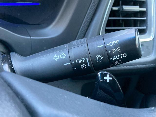 ヴェゼル ハイブリッドＸ　純正ナビＴＶ　クルコン　衝突軽減　バックカメラ　ＢＬＵＥＴＯＯＴＨ　ステアリモコン　ＬＥＤ　オートライト　フォグライト　社外１６ＡＷ　パドルシフト　フルフラット　ウィンカーミラー　スマートキー　ＥＴＣ（34枚目）