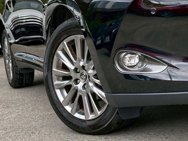 ハリアー プレミアム　アドバンスドパッケージ　純正ナビＴＶ　追従クルコン　全周囲カメラ　ＰＣＳ　障害物センサー　ＢＬＵＥＴＯＯＴＨ　ステアリモコン　電動シート　電動リアゲート　純正１８ＡＷ　オートライト　ＬＥＤヘッド　フォグ　ハーフレザー　ＥＴＣ（12枚目）