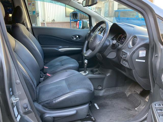 ノート メダリスト　純正ナビＴＶ　全周囲カメラ　ハーフレザー　ＢＬＵＥＴＯＯＴＨ　オートライト　スマートキー　プッシュスタート　レベライザー　ウィンカーミラ　アイドリングストップ　スーパーチャージャー　横滑り防止　ＥＴＣ（18枚目）