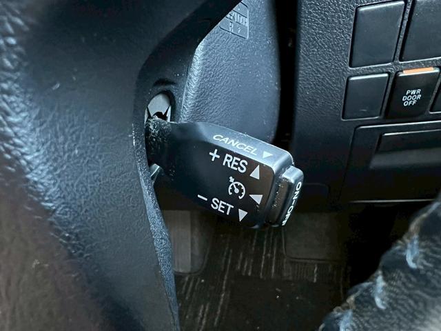 ヴェルファイア 2.5V 純正ナビTV 両側電動 クルコン バックカメラ LED 障害物センサー コンビハンドル ウォークスルー BLUETOOTH オットマン ハーフレザー 電動シート 純正17AW ステアリモコン ETC(4枚目)