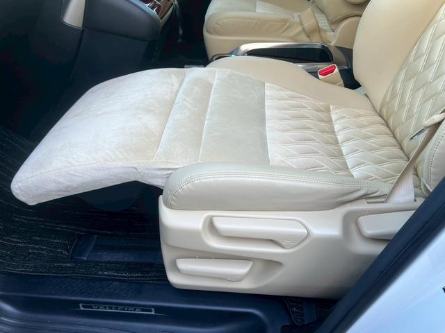 ヴェルファイア 2.5V 純正ナビTV 両側電動 クルコン バックカメラ LED 障害物センサー コンビハンドル ウォークスルー BLUETOOTH オットマン ハーフレザー 電動シート 純正17AW ステアリモコン ETC(30枚目)