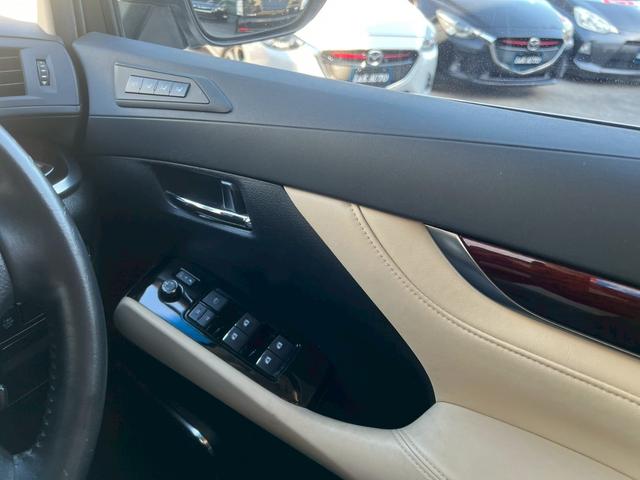 ヴェルファイア 2.5V 純正ナビTV 両側電動 クルコン バックカメラ LED 障害物センサー コンビハンドル ウォークスルー BLUETOOTH オットマン ハーフレザー 電動シート 純正17AW ステアリモコン ETC(38枚目)