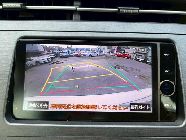 プリウス Ｇツーリングセレクション　純正ナビＴＶ　クルコン　バックカメラ　ＬＥＤ　電動シート　純正１７ＡＷ　ハーフレザー　革巻ステアリング　ＢＬＵＥＴＯＯＴＨ　ステアリモコン　オートライト　フォグ　スマートキー　ウィンカーミラー　ＥＴＣ（4枚目）