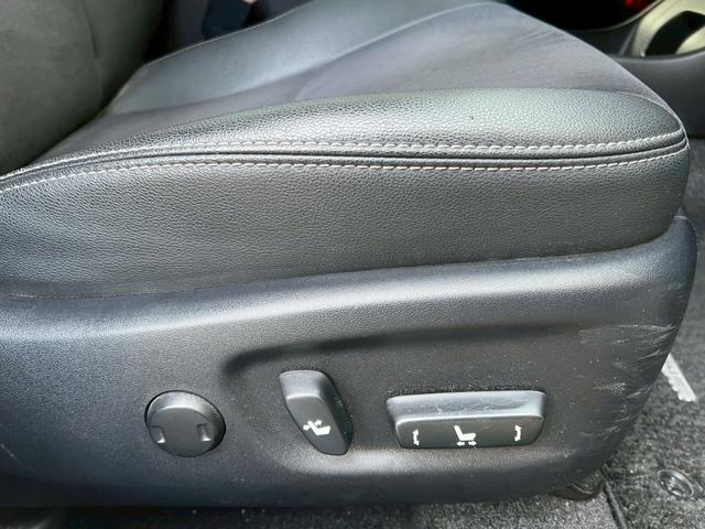 プリウス Ｇツーリングセレクション　純正ナビＴＶ　クルコン　バックカメラ　ＬＥＤ　電動シート　純正１７ＡＷ　ハーフレザー　革巻ステアリング　ＢＬＵＥＴＯＯＴＨ　ステアリモコン　オートライト　フォグ　スマートキー　ウィンカーミラー　ＥＴＣ（21枚目）
