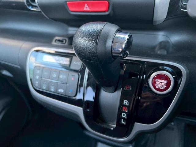 N-BOXカスタム G・Aパッケージ ナビ 電動スライド 衝突軽減 バックカメラ スマートキー プッシュスタート HIDヘッドライト フォグライト アイドリングストップ ベンチシート フルフラット ウィンカーミラー 純正14AW 盗難防止(29枚目)