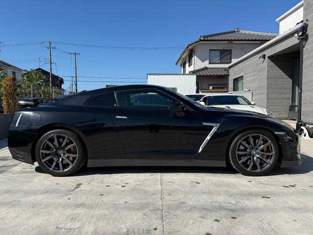 GT-R ブラックエディション MY14.フルノーマル車両.純正RECAROシート.前席シートヒーター.(15枚目)
