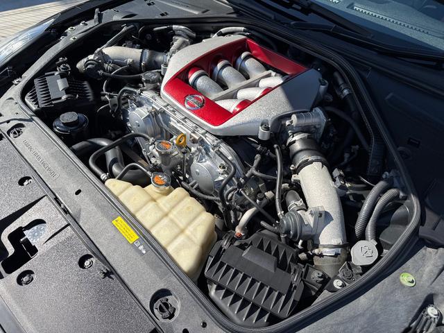 GT-R ブラックエディション MY14.フルノーマル車両.純正RECAROシート.前席シートヒーター.(34枚目)