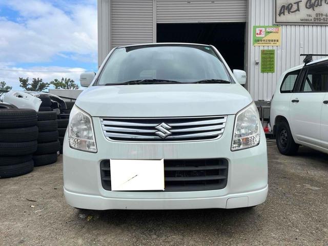 ワゴンＲ リミテッド　ＥＴＣ　バックカメラ　オートライト　ＨＩＤ　スマートキー　電動格納ミラー　ベンチシート　ＡＴ　盗難防止システム　ＡＢＳ　ＣＤ　ミュージックプレイヤー接続可　アルミホイール　衝突安全ボディ　エアコン（2枚目）