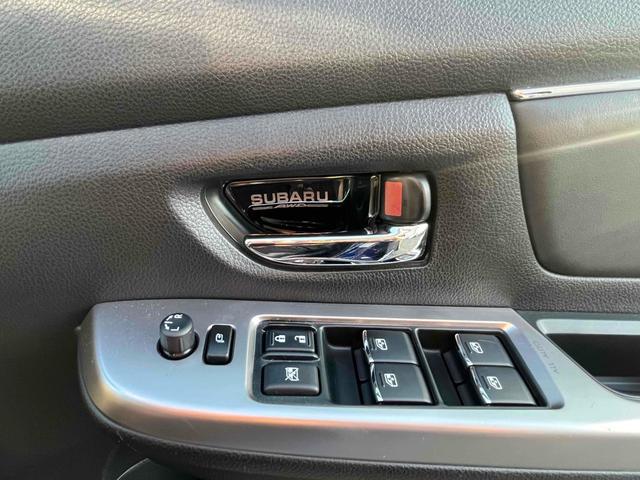 レヴォーグ 1.6GT-Sアイサイト 4WD バックカメラ サイドカメラ オートクルーズコントロール レーンアシスト 衝突被害軽減システム アルミホイール オートライト LEDヘッドランプ サンルーフ パワーシート スマートキー(12枚目)