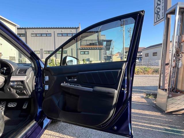 レヴォーグ 1.6GT-Sアイサイト 4WD バックカメラ サイドカメラ オートクルーズコントロール レーンアシスト 衝突被害軽減システム アルミホイール オートライト LEDヘッドランプ サンルーフ パワーシート スマートキー(21枚目)