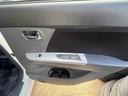 リミテッド　ＥＴＣ　バックカメラ　オートライト　ＨＩＤ　スマートキー　電動格納ミラー　ベンチシート　ＡＴ　盗難防止システム　ＡＢＳ　ＣＤ　ミュージックプレイヤー接続可　アルミホイール　衝突安全ボディ　エアコン（31枚目）