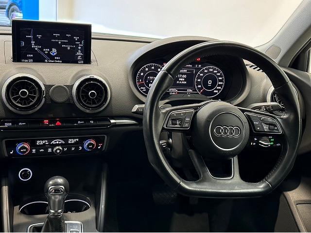 スポーツバック１．４ＴＦＳＩ　スポーツ　禁煙車　ブラックレザーシート　純正ナビ　バックモニター　バーチャルコックピット　レーダークルーズコントロール　オートブレーキホールド　クリアランスソナー　シートヒーター　パドル　ＥＴＣ車載器　ＬＥＤ(38枚目)