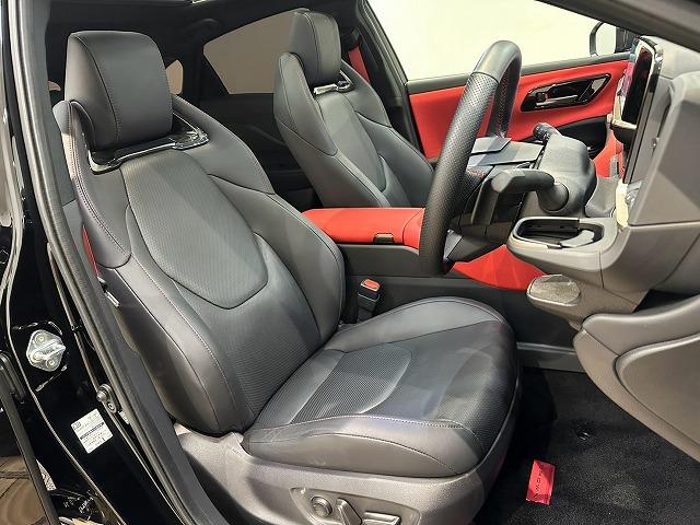 クラウンスポーツ ＳＰＯＲＴ　ＲＳ　（ＰＨＥＶ）　４ＷＤ　モデリスタ　パノラマルーフ　全周囲　サンルーフ　キーレス　バックカメラ　フルセグテレビ　ミュージックプレイヤー接続可　横滑り防止機能　盗難防止装置　衝突被害軽減システム　ＥＴＣ　スマートキー（44枚目）