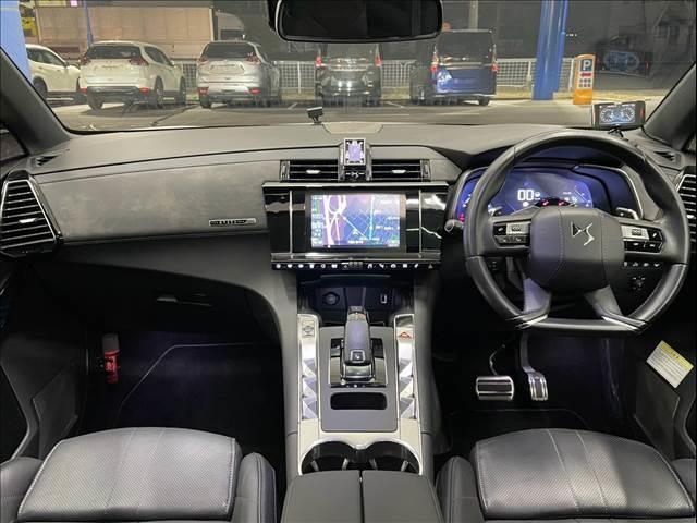 ＤＳ７クロスバック Ｇｒａｎｄ　Ｃｈｉｃ　ブルーＨＤｉ　禁煙　ナビ　フルセグＴＶ　サンルーフ　ＢＳＭ　３６０°カメラ　シートクーラー　地デジ　ＥＴＣ車載器　ＬＥＤヘッド　パワーシート　バックモニター　フロントカメラ　Ｓキー　ナビＴＶ　シートヒーター（2枚目）