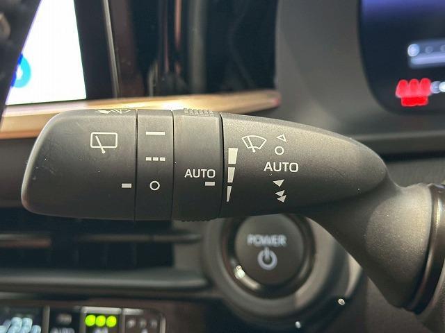 クラウンスポーツ ＳＰＯＲＴ　Ｚ　（ＨＥＶ）　全周囲　ＥＴＣ　電動リアゲート　シートヒーター　Ｐアシスト　パワーテールゲート　３６０°ビューカメラ　盗難防止装置　ＡＢＳ　ＬＥＤ　フルセグ　ミュージックプレイヤー接続可　メモリーナビ　キーレス（49枚目）