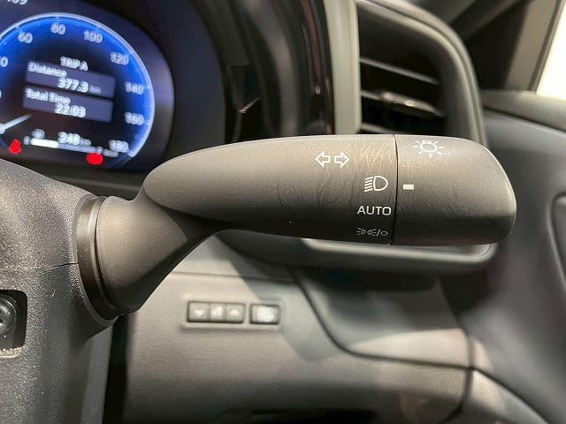 クラウンスポーツ ＳＰＯＲＴ　Ｚ　（ＨＥＶ）　サンルーフ　電動リアゲート　ＥＴＣ　全周囲　Ｐアシスト　パワーテールゲート　３６０°ビューカメラ　パノラマサンルーフ　禁煙　盗難防止装置　ＡＢＳ　ＬＥＤ　フルセグ　シートクーラー　メモリーナビ　４ＷＤ（48枚目）
