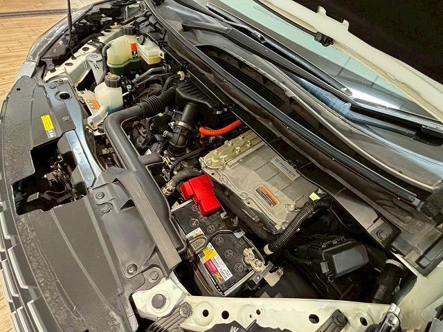 セレナ ｅ－ＰＯＷＥＲ　ハイウェイスターＶ　プロパイロット　全周囲カメラ　両側電動　３６０°カメラ　エマジェンシーブレーキ　ＤＶＤ再生機能　地デジ　ミュージックプレイヤー接続可　ＳＤナビゲーション　Ｗエアコン　パーキングアシスト　横滑り防止機能（79枚目）