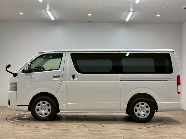 ハイエースバン スーパーGL ダークプライムII デジタルインナーミラー 両側電動スライドドア AC100V 助手席エアバック 衝突軽減ブレーキ 車線逸脱防止 オートハイビーム LEDライト スマートキー プッシュスタート リアヒーター リアクーラー(72枚目)