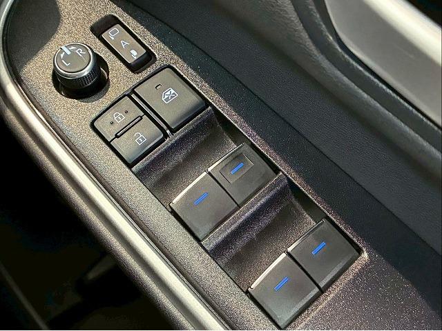 ヴォクシー ＨＹＢＲＩＤ　Ｓ－Ｚ　純正１０．５型ナビ　１４型有機ＥＬリアシートエンターテインメント　快適利便パッケージ　ブラインドスポットモニター　電動リアゲート　シートヒーター　レーダークルーズコントロール　ステアリングヒーター（21枚目）