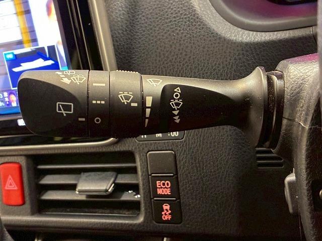 ヴォクシー ＺＳ“煌ＩＩＩ”　純正ナビ　バックカメラ　フリップダウンモニター　両側電動スライドドア　クルーズコントロール　衝突軽減ブレーキ　車線逸脱防止　　オートハイビーム　スマートキー　プッシュスタート　両側Ｐドア　エアバッグ（28枚目）