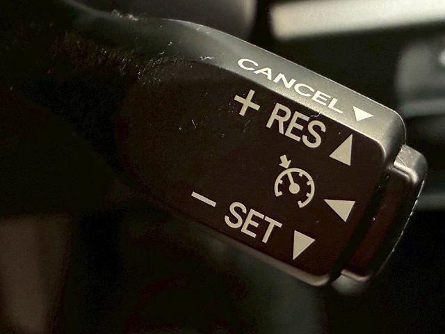 ヴォクシー ＺＳ“煌ＩＩＩ”　純正ナビ　バックカメラ　フリップダウンモニター　両側電動スライドドア　クルーズコントロール　衝突軽減ブレーキ　車線逸脱防止　　オートハイビーム　スマートキー　プッシュスタート　両側Ｐドア　エアバッグ（34枚目）