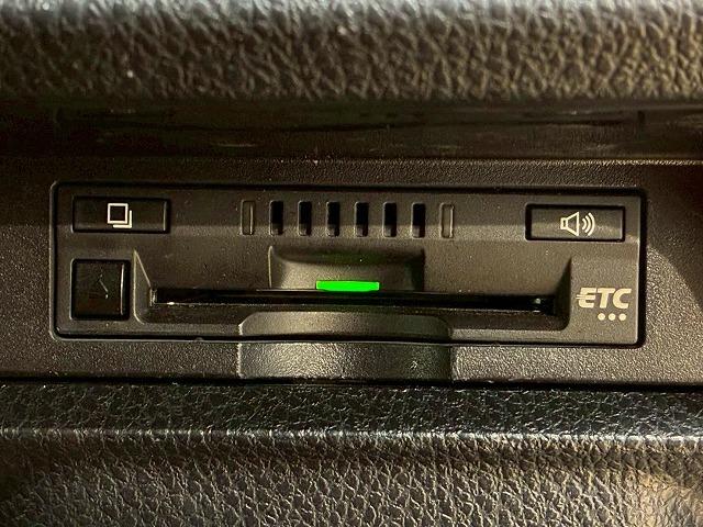 ヴォクシー ＺＳ“煌ＩＩＩ”　純正ナビ　バックカメラ　フリップダウンモニター　両側電動スライドドア　クルーズコントロール　衝突軽減ブレーキ　車線逸脱防止　　オートハイビーム　スマートキー　プッシュスタート　両側Ｐドア　エアバッグ（48枚目）