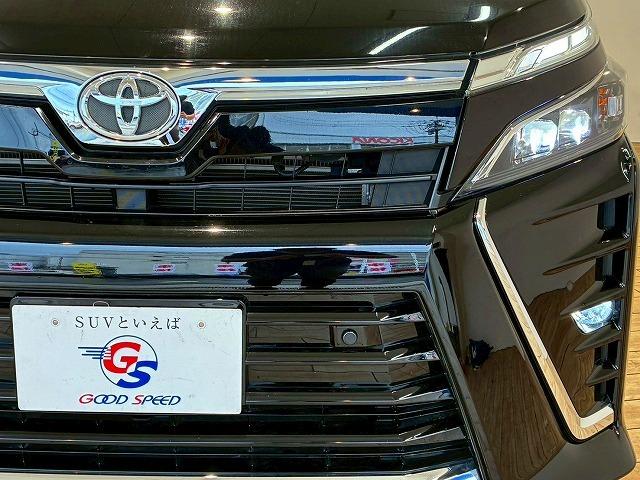 ヴォクシー ＺＳ“煌ＩＩＩ”　純正ナビ　バックカメラ　フリップダウンモニター　両側電動スライドドア　クルーズコントロール　衝突軽減ブレーキ　車線逸脱防止　　オートハイビーム　スマートキー　プッシュスタート　両側Ｐドア　エアバッグ（61枚目）