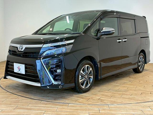 ヴォクシー ＺＳ“煌ＩＩＩ”　純正ナビ　バックカメラ　フリップダウンモニター　両側電動スライドドア　クルーズコントロール　衝突軽減ブレーキ　車線逸脱防止　　オートハイビーム　スマートキー　プッシュスタート　両側Ｐドア　エアバッグ（70枚目）
