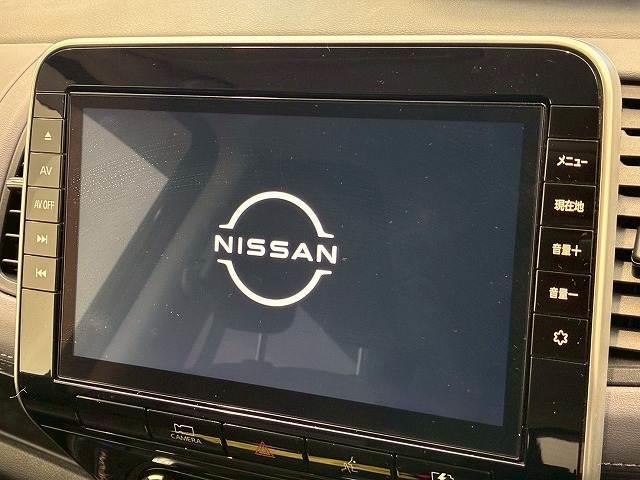 セレナ e-パワー ハイウェイスターV 純正10インチナビ アラウンドビューモニター フルセグテレビ フリップダウンモニター プロパイロット インテリジェントルームミラー ブラインドスポットモニター 両側電動スライドドア(3枚目)