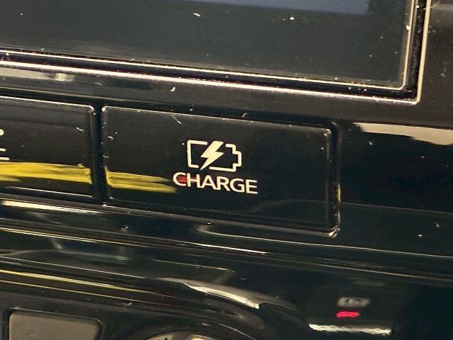 セレナ e-パワー ハイウェイスターV 純正10インチナビ アラウンドビューモニター フルセグテレビ フリップダウンモニター プロパイロット インテリジェントルームミラー ブラインドスポットモニター 両側電動スライドドア(26枚目)